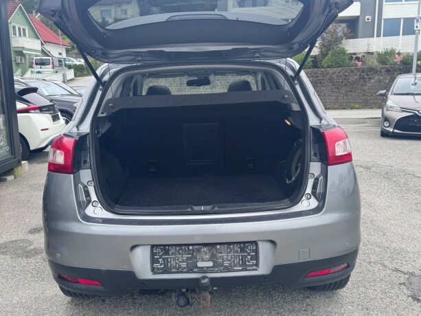 peugeot-4008-diesel-2012-big-20