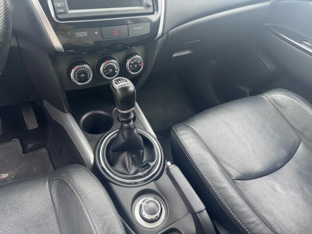 peugeot-4008-diesel-2012-big-14