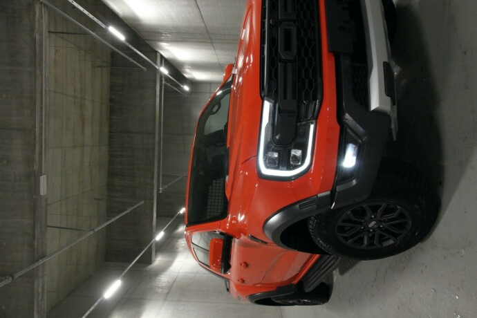ford-ranger-raptor-bensin-2023-big-1