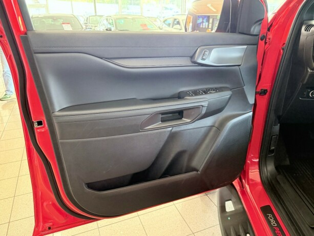 ford-ranger-raptor-bensin-2023-big-17