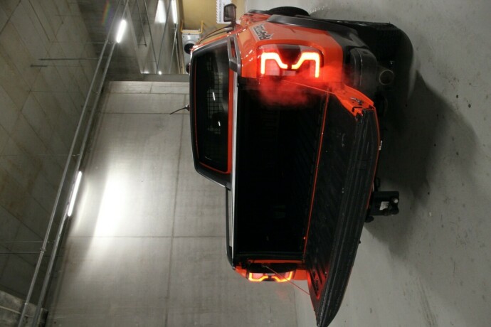 ford-ranger-raptor-bensin-2023-big-4