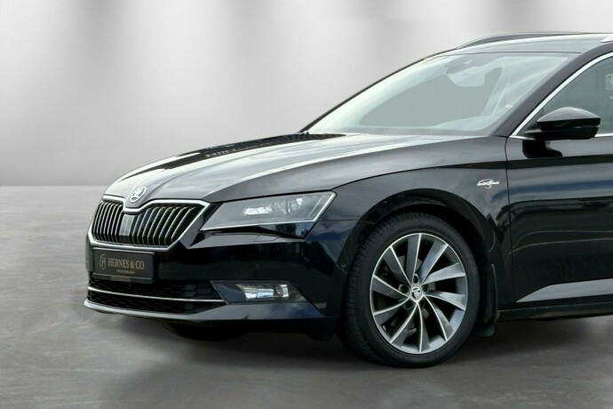 skoda-superb-diesel-2019-big-2