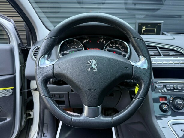 peugeot-5008-diesel-2015-big-12