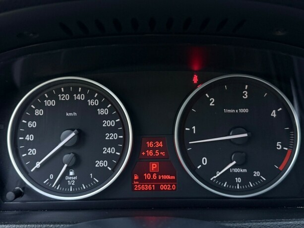 bmw-x5-diesel-2012-big-17