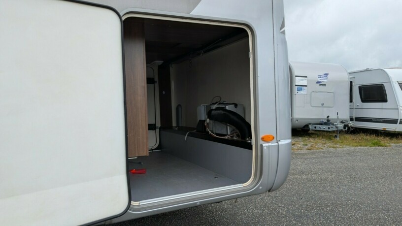 burstner-elegance-i810-2-enkle-senger-senkeseng-30-157hk-manuell-gir-alde-2-x-aircondition-topputgave-diesel-2010-big-12