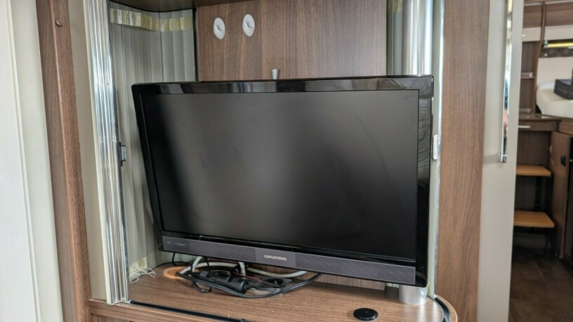burstner-elegance-i810-2-enkle-senger-senkeseng-30-157hk-manuell-gir-alde-2-x-aircondition-topputgave-diesel-2010-big-32