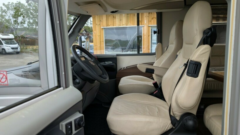 burstner-elegance-i810-2-enkle-senger-senkeseng-30-157hk-manuell-gir-alde-2-x-aircondition-topputgave-diesel-2010-big-17