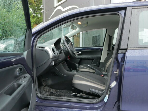 volkswagen-up-bensin-2017-big-3