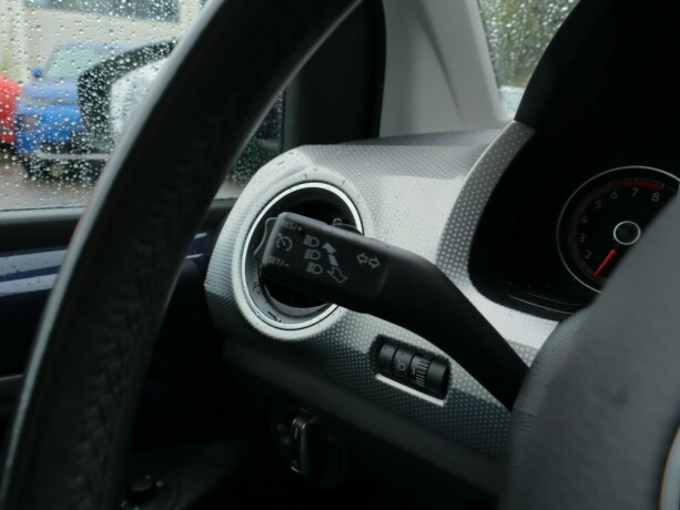 volkswagen-up-bensin-2017-big-12