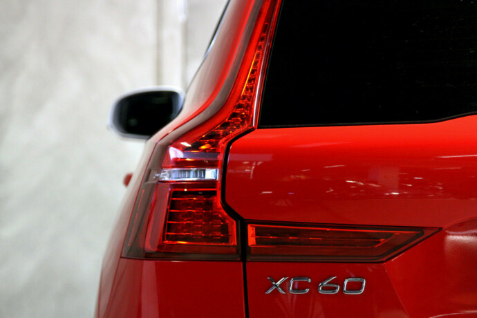 volvo-xc-60-elektrisitetbensin-2018-big-35