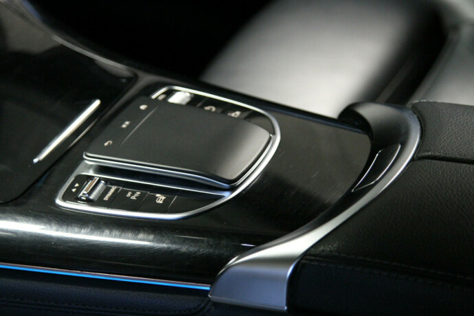 mercedes-benz-eqc-elektrisitet-2020-big-15