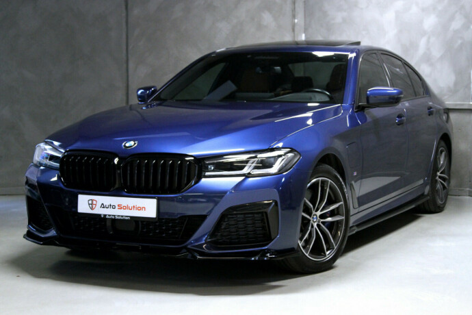 bmw-5-serie-elektrisitetbensin-2021-big-0