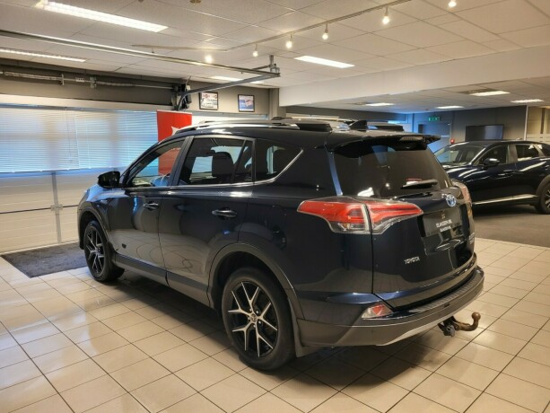 toyota-rav4-elektrisitetbensin-2017-big-5