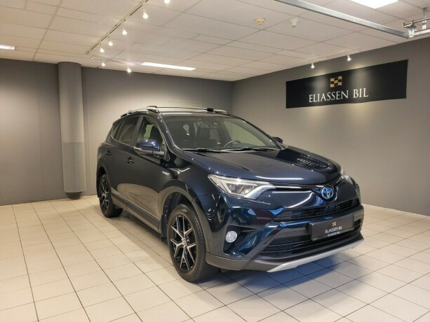 toyota-rav4-elektrisitetbensin-2017-big-8
