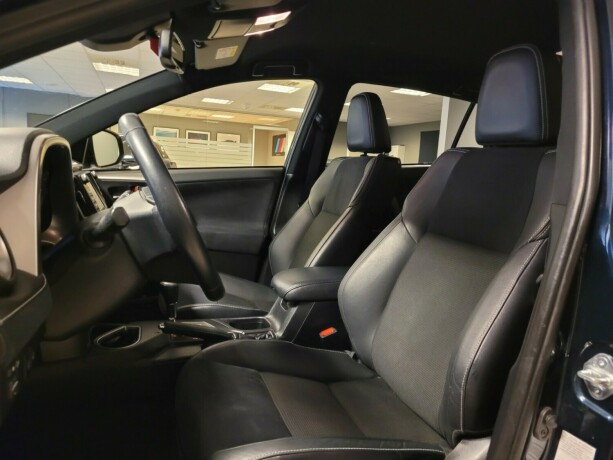 toyota-rav4-elektrisitetbensin-2017-big-16
