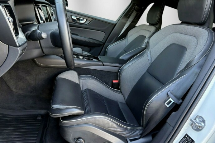 volvo-v60-elektrisitetbensin-2022-big-36