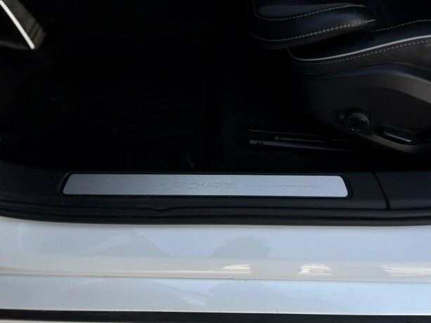 volvo-v60-plug-in-petrol-2022-big-18