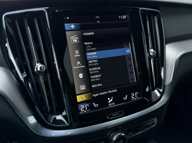 volvo-v60-plug-in-petrol-2022-big-24