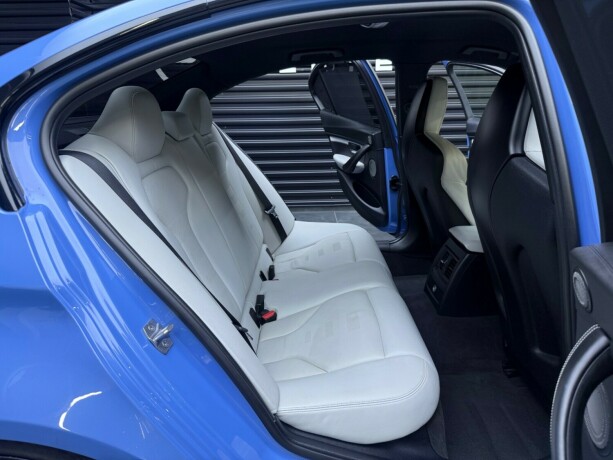 bmw-m3-bensin-2014-big-39