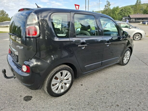 citroen-c3-picasso-diesel-2009-big-1