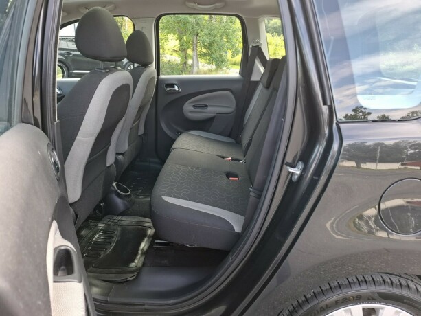 citroen-c3-picasso-diesel-2009-big-11