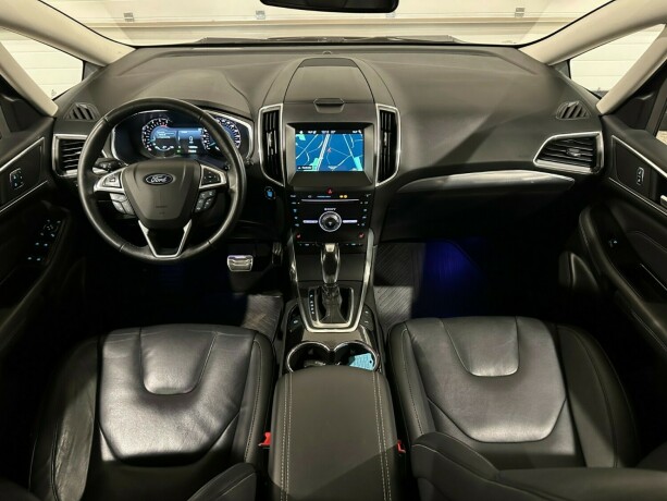 ford-s-max-diesel-2017-big-18