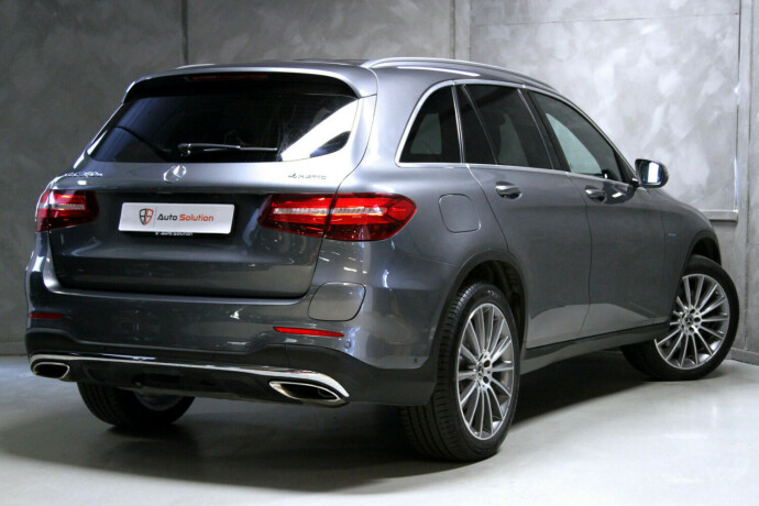 mercedes-benz-glc-elektrisitetbensin-2017-big-1