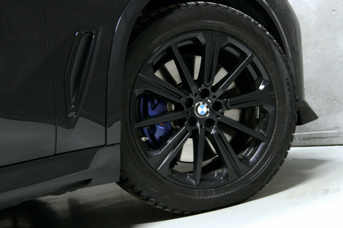 bmw-x5-elektrisitetbensin-2020-big-45