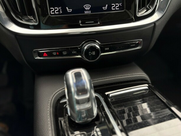 volvo-v60-elektrisitetbensin-2019-big-33