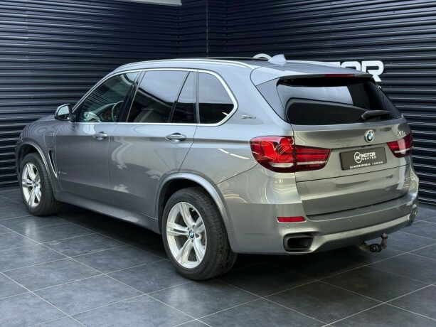 bmw-x5-elektrisitetbensin-2018-big-2