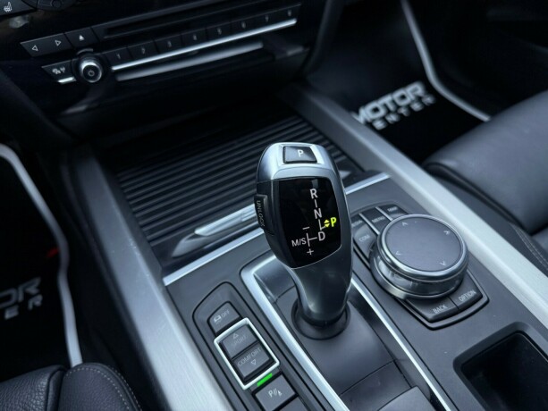 bmw-x5-elektrisitetbensin-2018-big-30