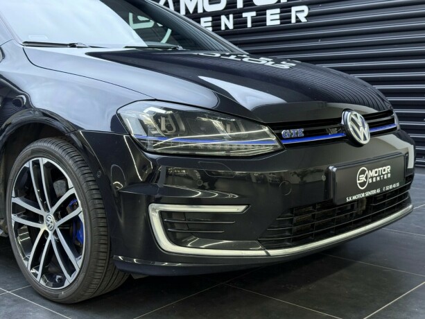 volkswagen-golf-elektrisitetbensin-2017-big-2