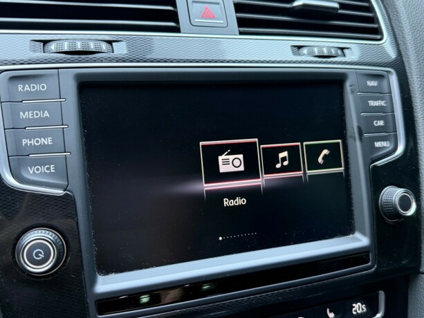 volkswagen-golf-elektrisitetbensin-2017-big-25