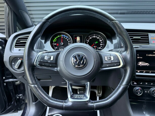 volkswagen-golf-elektrisitetbensin-2017-big-13