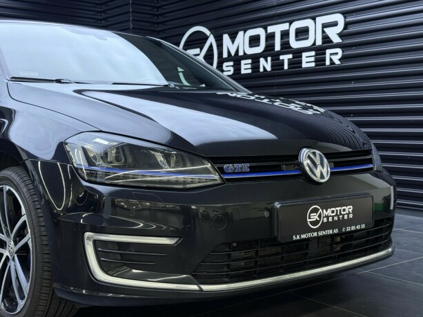 volkswagen-golf-elektrisitetbensin-2017-big-3