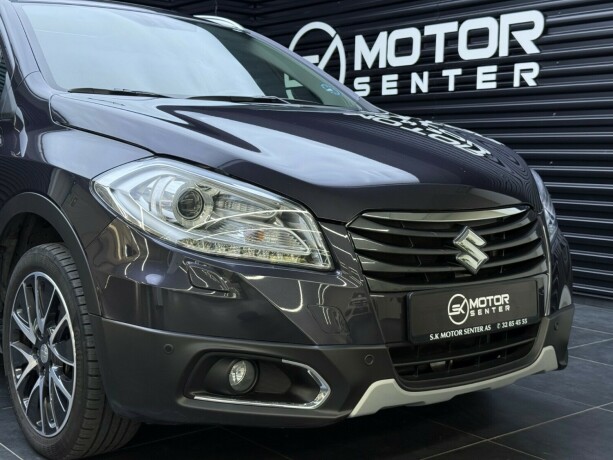 suzuki-sx4-s-cross-bensin-2013-big-3