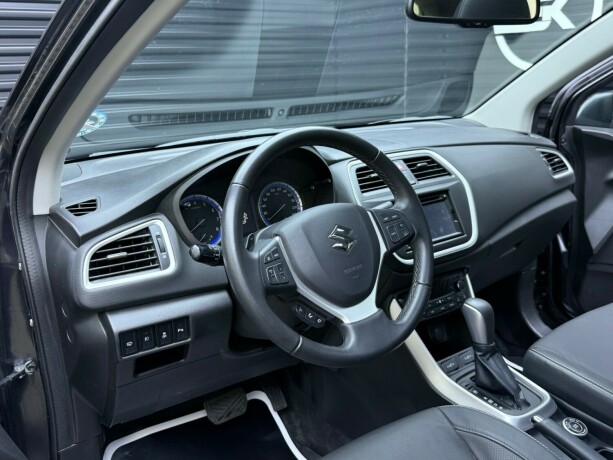suzuki-sx4-s-cross-bensin-2013-big-10