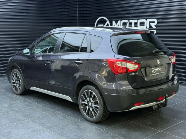 suzuki-sx4-s-cross-bensin-2013-big-1