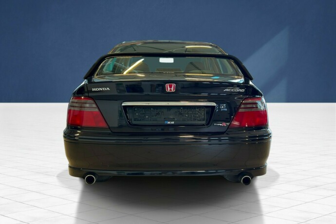 honda-accord-bensin-1999-big-7