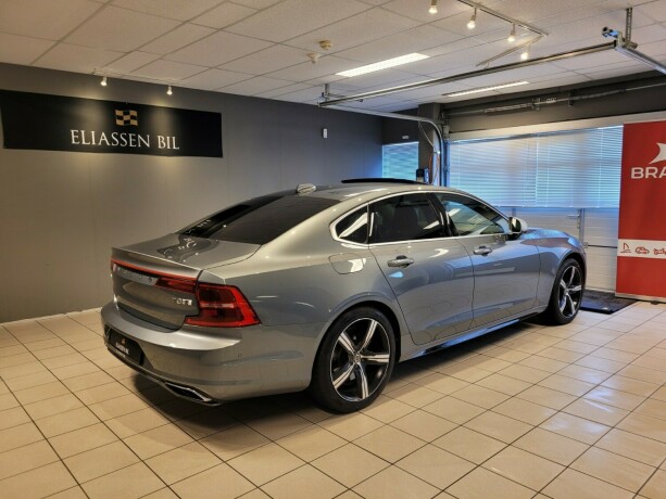 volvo-s90-elektrisitetbensin-2018-big-3