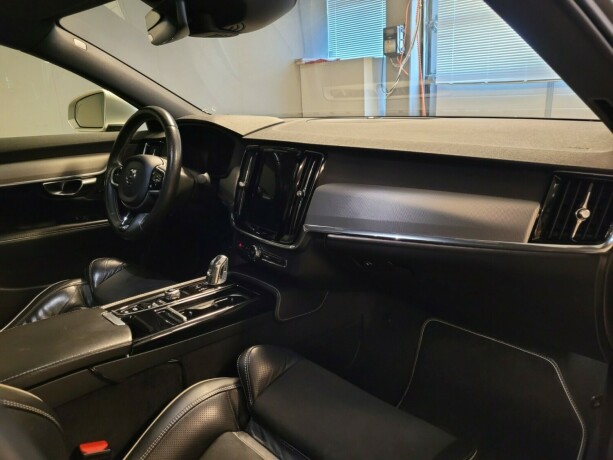 volvo-s90-elektrisitetbensin-2018-big-14