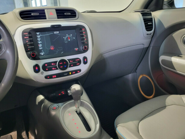 kia-soul-elektrisitet-2018-big-12