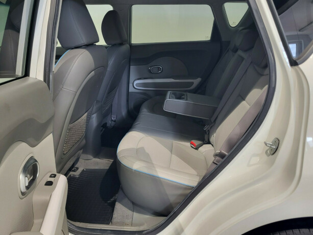 kia-soul-elektrisitet-2018-big-21