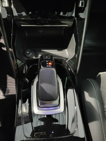peugeot-e-2008-elektrisitet-2020-big-25