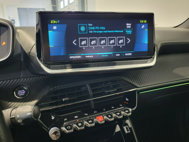 peugeot-e-2008-elektrisitet-2020-big-20