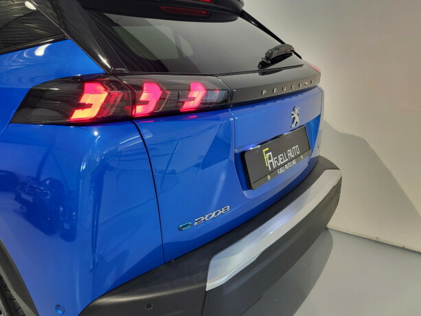 peugeot-e-2008-elektrisitet-2020-big-9