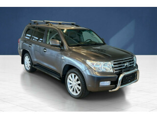 Toyota | Land Cruiser | Diesel | 2010