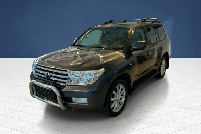 toyota-land-cruiser-diesel-2010-big-3