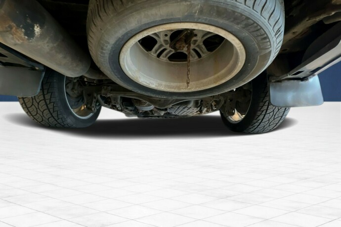 toyota-land-cruiser-diesel-2010-big-15