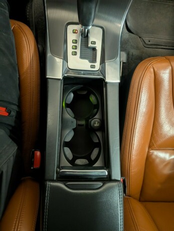 volvo-v60-diesel-2011-big-5
